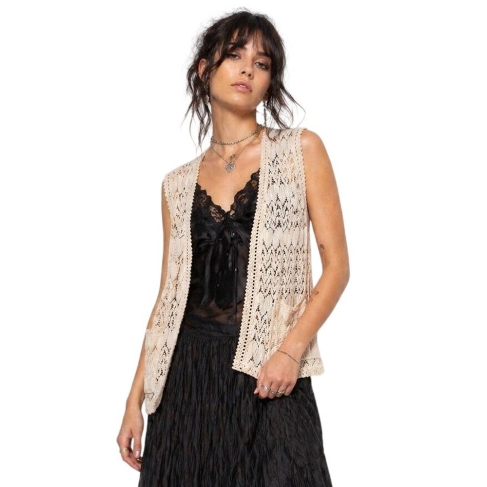 VINTAGE Open Knit Crochet Sweater Vest Cream Boho Festival Cottagecore M